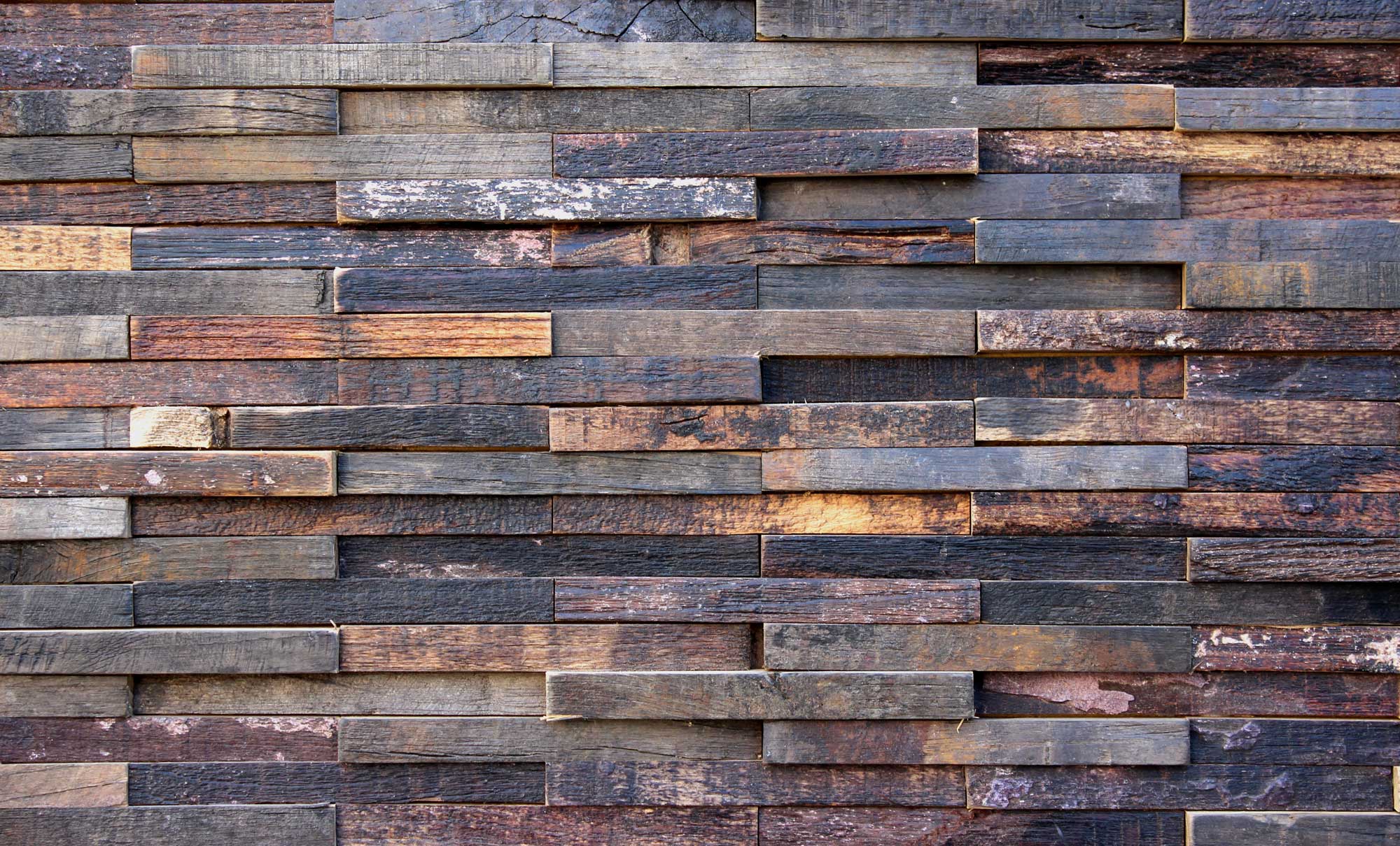 wandpaneele-holz-altes-fass-recycelt-barrel-bar