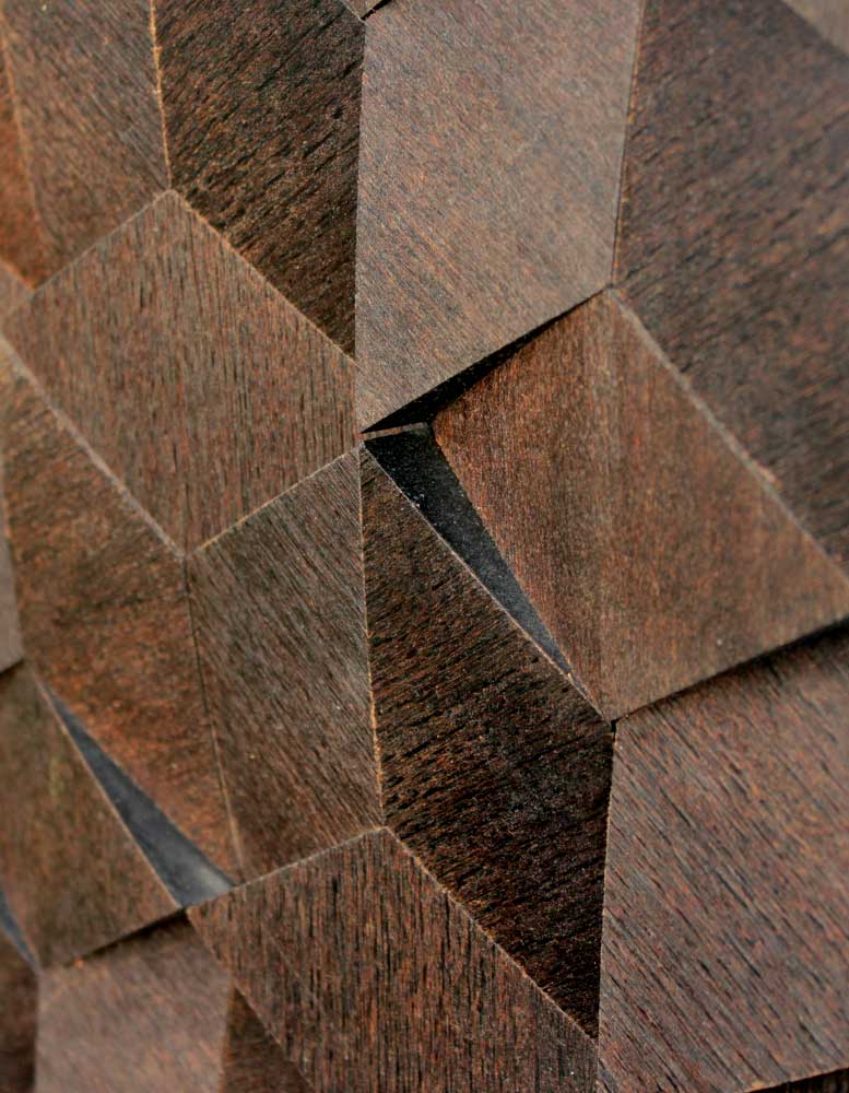 wandpaneele-holz-furnier-schraeges-dreieck