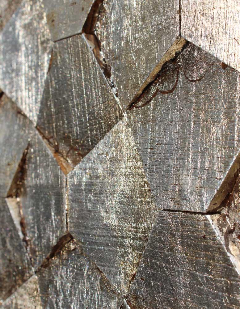 wandpaneele-mix-alte-kastanie-mit-blattsilber-silber-loewe-s