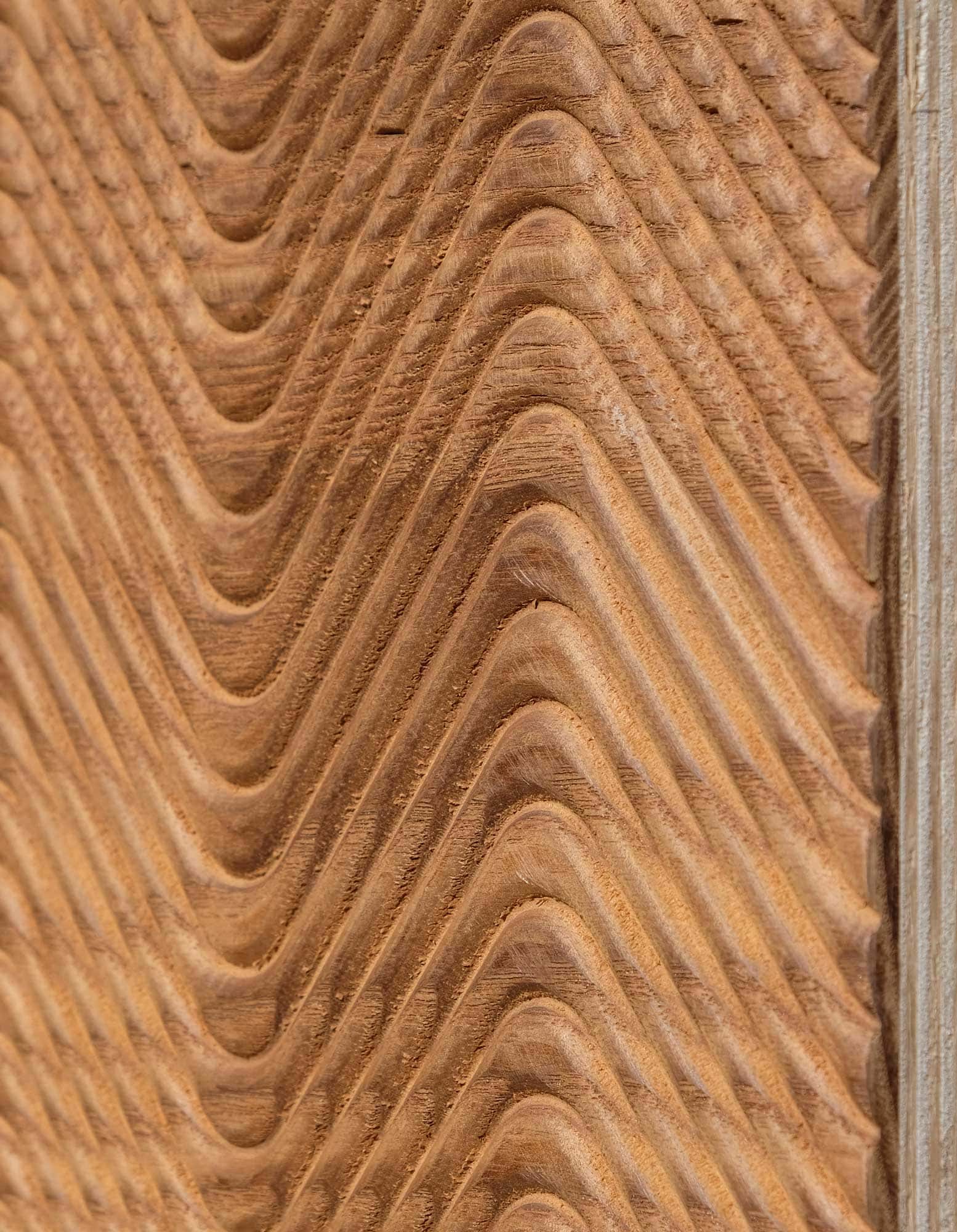 wandpaneele-holz-esche-gewachst-rechenspiele-beige-naturfarben-seitlich