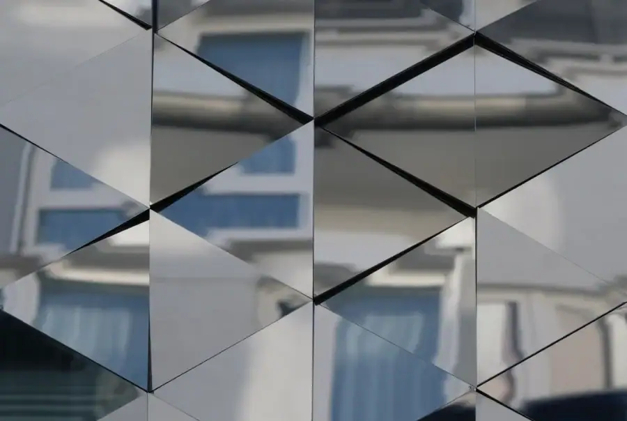 spiegel-disko-wandpaneele-mix-aluminium-verspiegelt-2