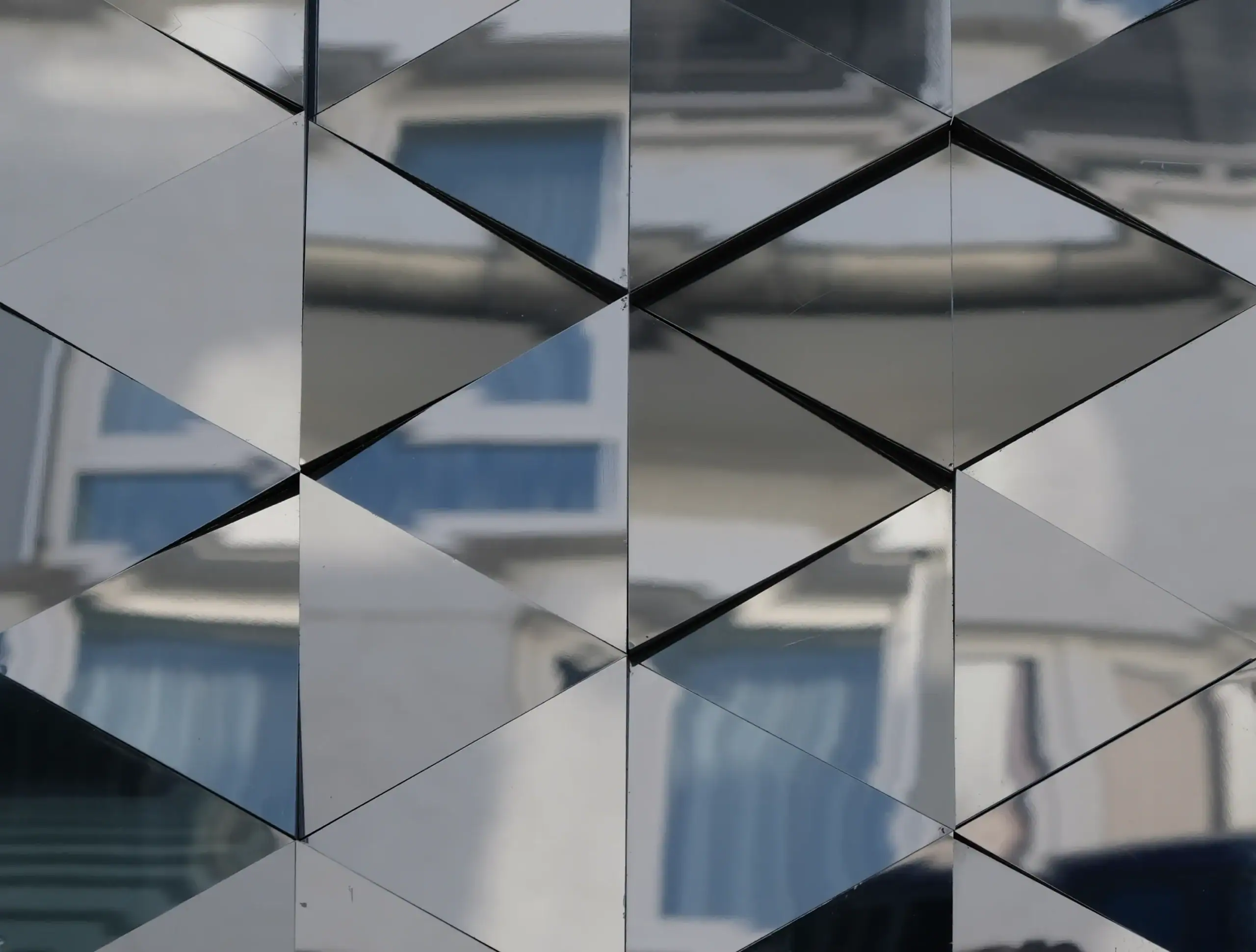 spiegel-disko-wandpaneele-mix-aluminium-verspiegelt