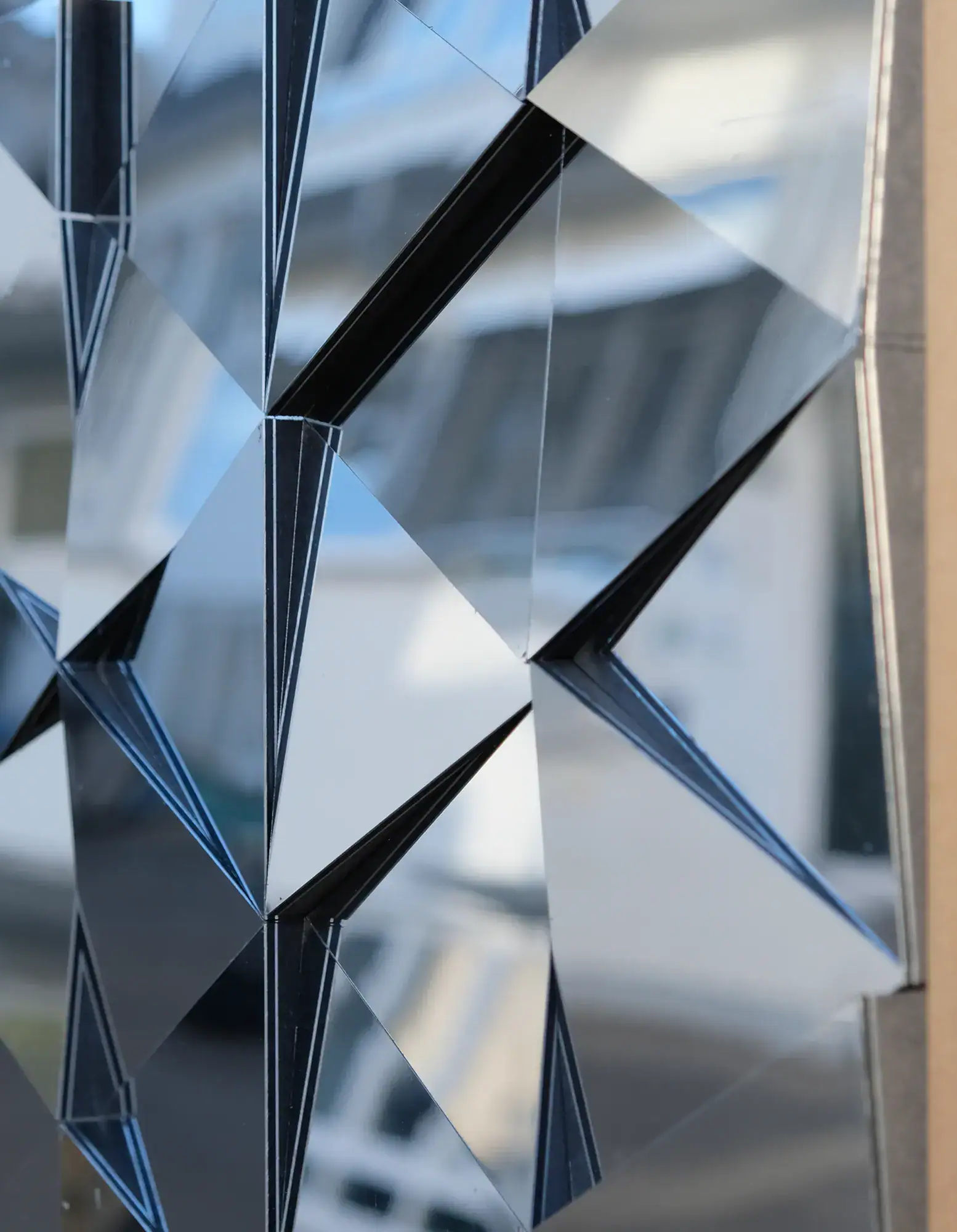 spiegel-disko-wandpaneele-mix-aluminium-verspiegelt-seitlich